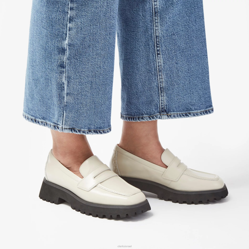 V268201 עור שנהב Clarks להישאר כל כך קצה