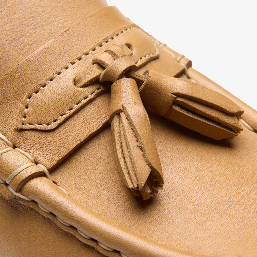 V268240 עור חום בינוני Clarks כוסית wallabee