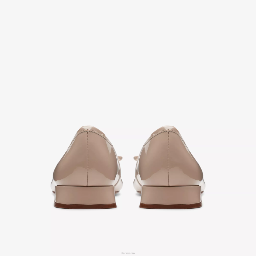 V268258 פטנט חול Clarks ubree 15 צעד