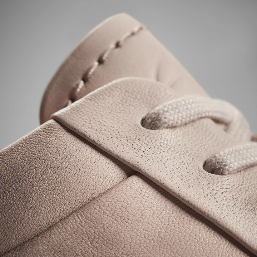 V268315 עור ורד Clarks הליכה חוטמית