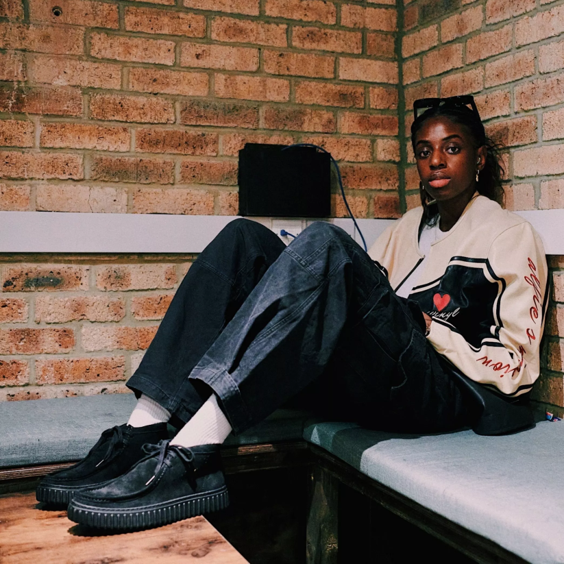 V268388 זמש שחור Clarks טורהיל היי