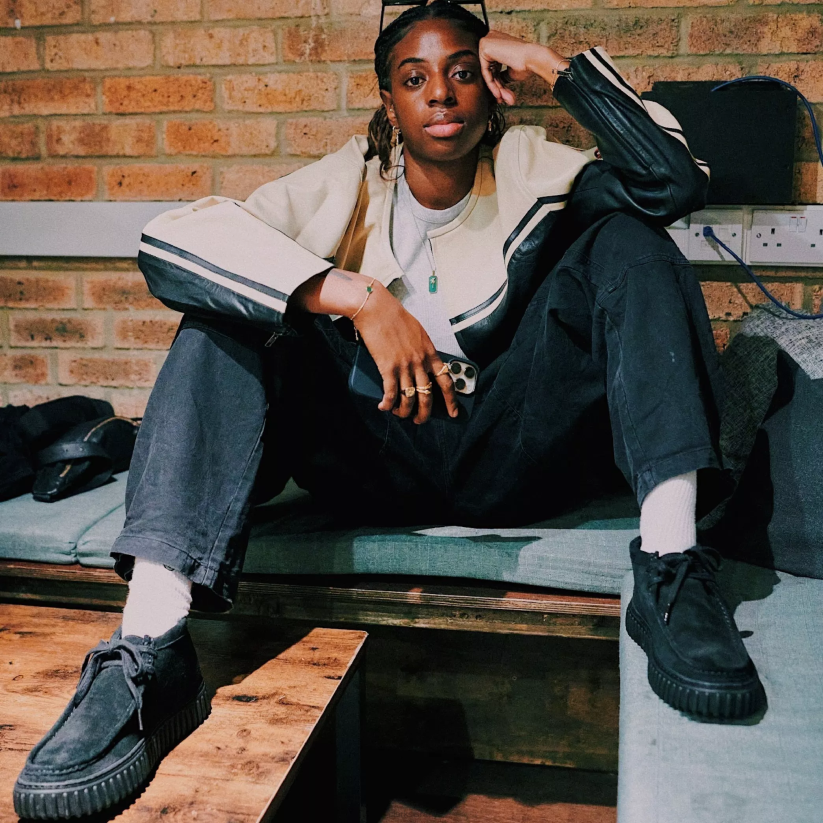 V268388 זמש שחור Clarks טורהיל היי