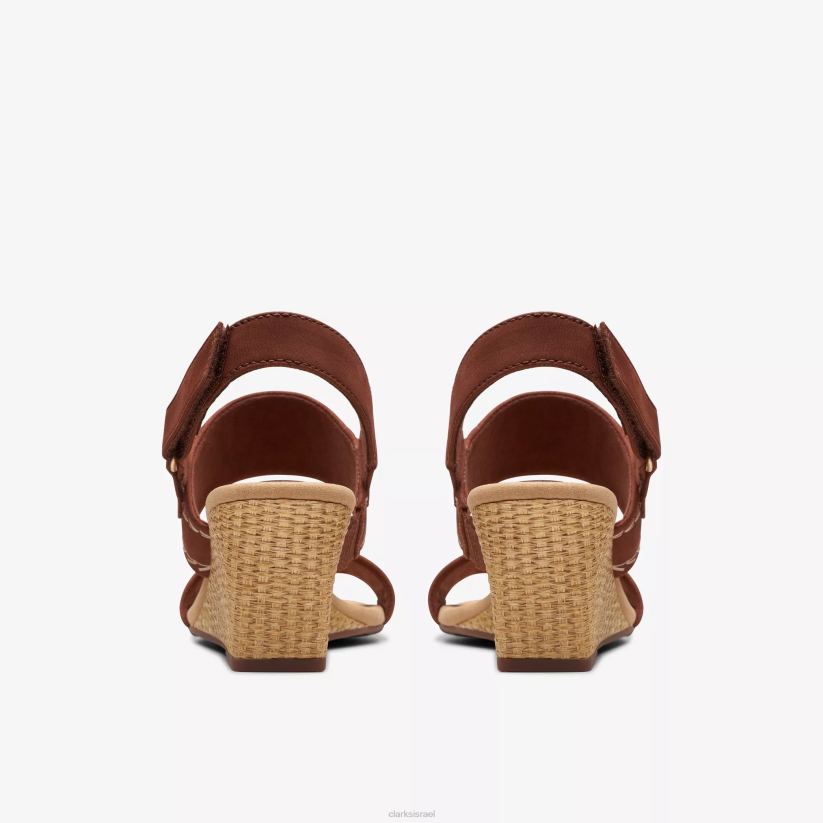 V26840 tan nubuck Clarks ורד קיארה