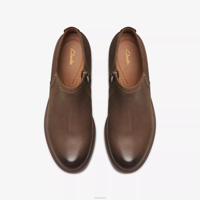 V268433 עור שזוף כהה Clarks נווה לא