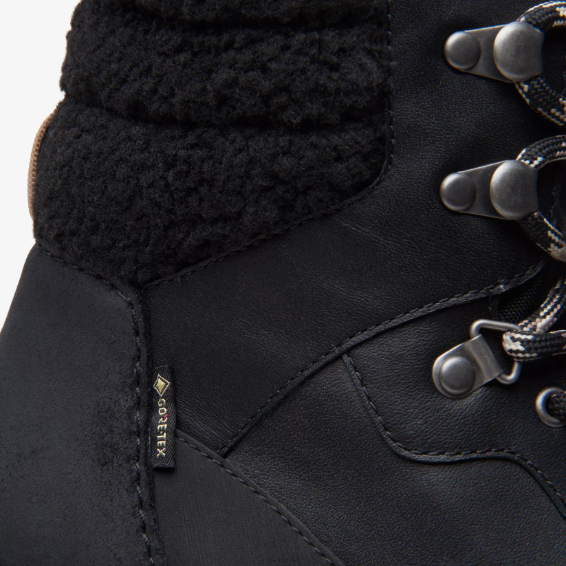 V268479 שילוב שחור עם קו חם Clarks atl hike top gor-tex