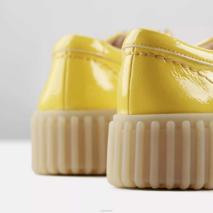 V268571 פטנט צהוב Clarks דבורת טורהיל