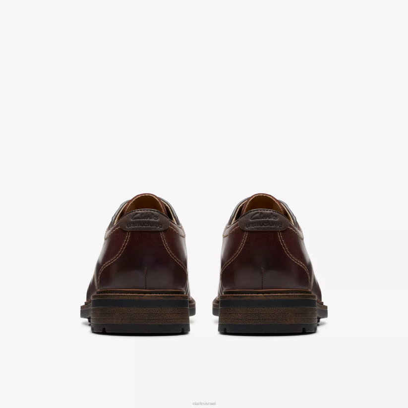 V268739 עור חום Clarks un shire נמוך