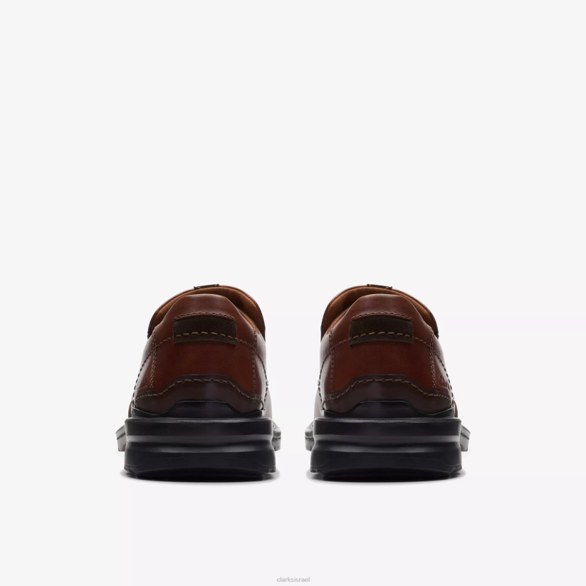 V268742 עור שזוף כהה Clarks צעד גסלר