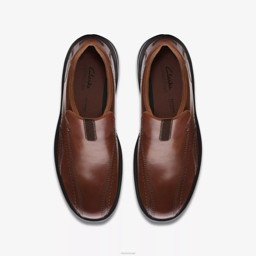 V268742 עור שזוף כהה Clarks צעד גסלר