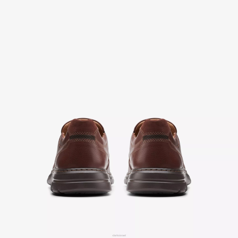 V268762 עור מהגוני Clarks צעד בראולי