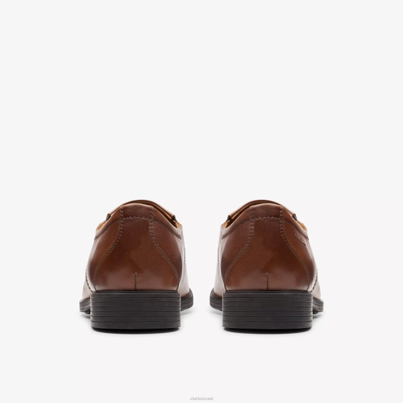 V268790 עור שזוף כהה Clarks צעד ווידון