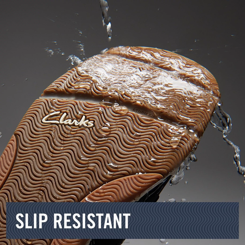 V268894 נובוק אפור בהיר Clarks step view sailview