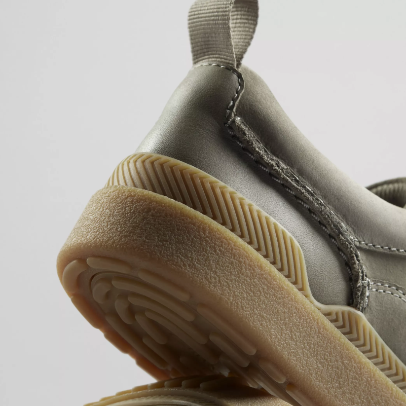 V268998 מרווה Clarks somerset tor kid